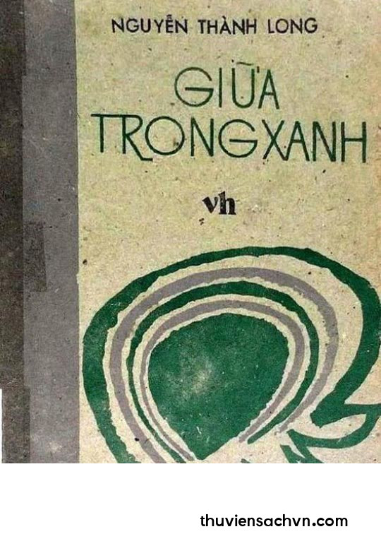 GIỮA TRONG XANH